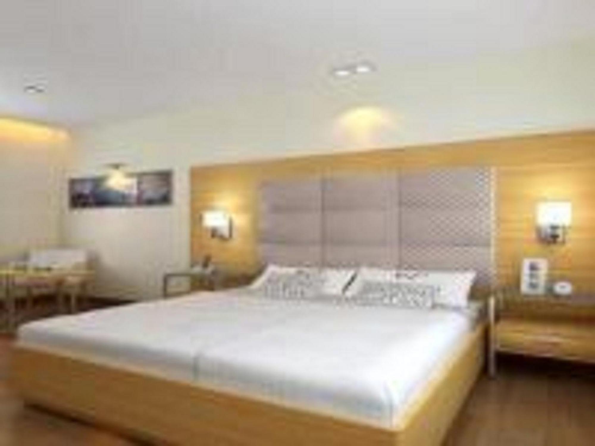 Country Inn Panjim Goa Panaji Phòng bức ảnh
